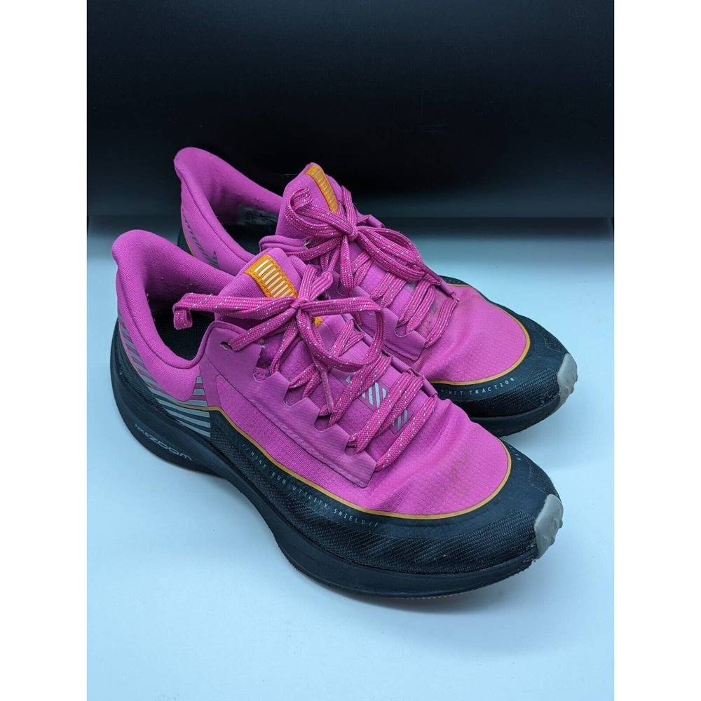 Women's Nike Air Zoom Winflo 6 Shield Fire Pink Running Shoes Sz 7.5 CT1589-600